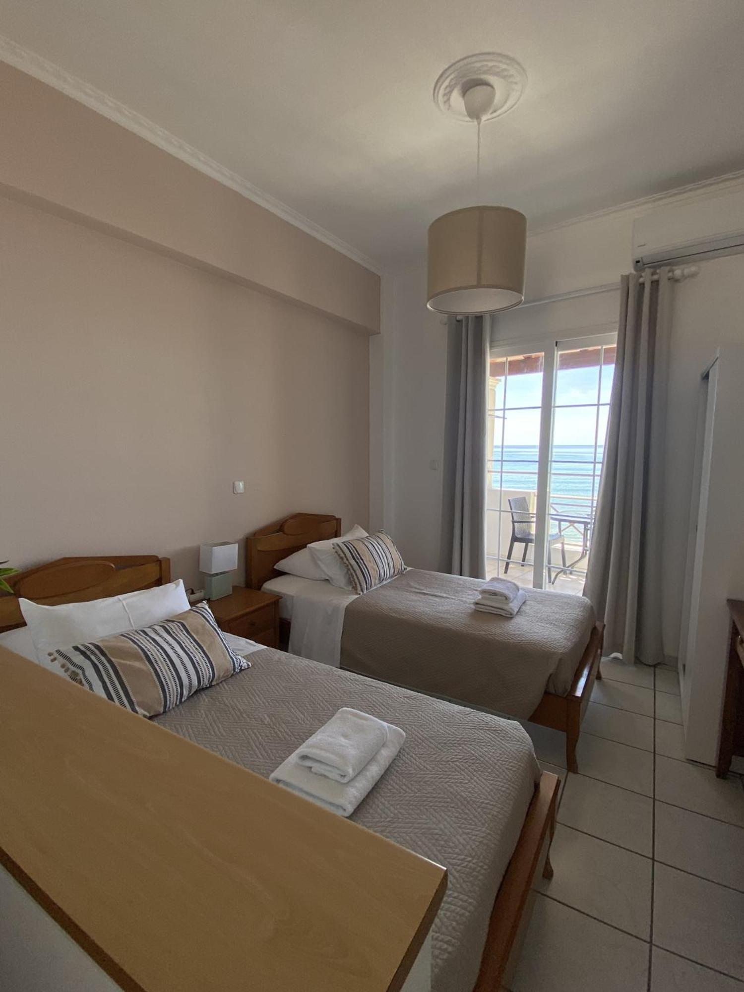 Nereides Apartments Agios Gordios  Exterior foto